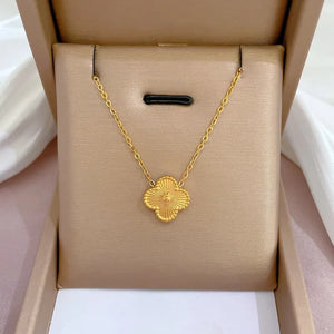 Lucky Necklace Gold